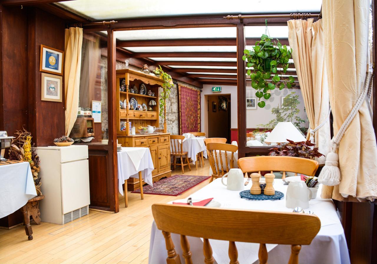 Clarke Cottage Guest House Ντανφέρμλιν Εξωτερικό φωτογραφία